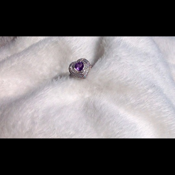 Huge Purple Amethyst, and White Sapphire,diamond ring - Picture 11 of 11